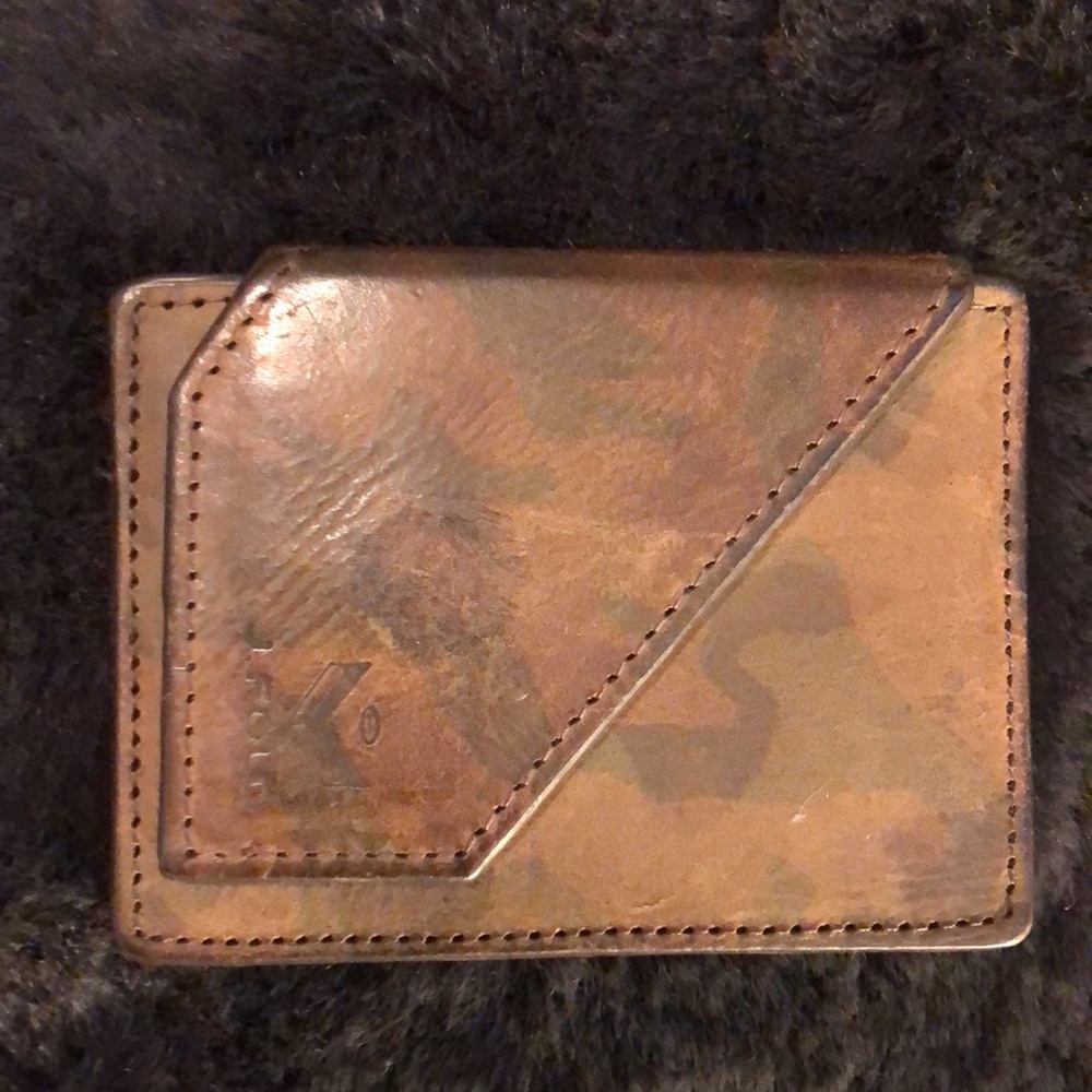 Vintage High End Leather Camo J-Fold. Jungle magnetic FPW. NWT